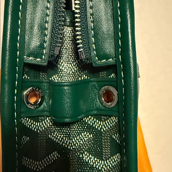 Goyard Emerald Monogram Clutch - Picture 9 of 10